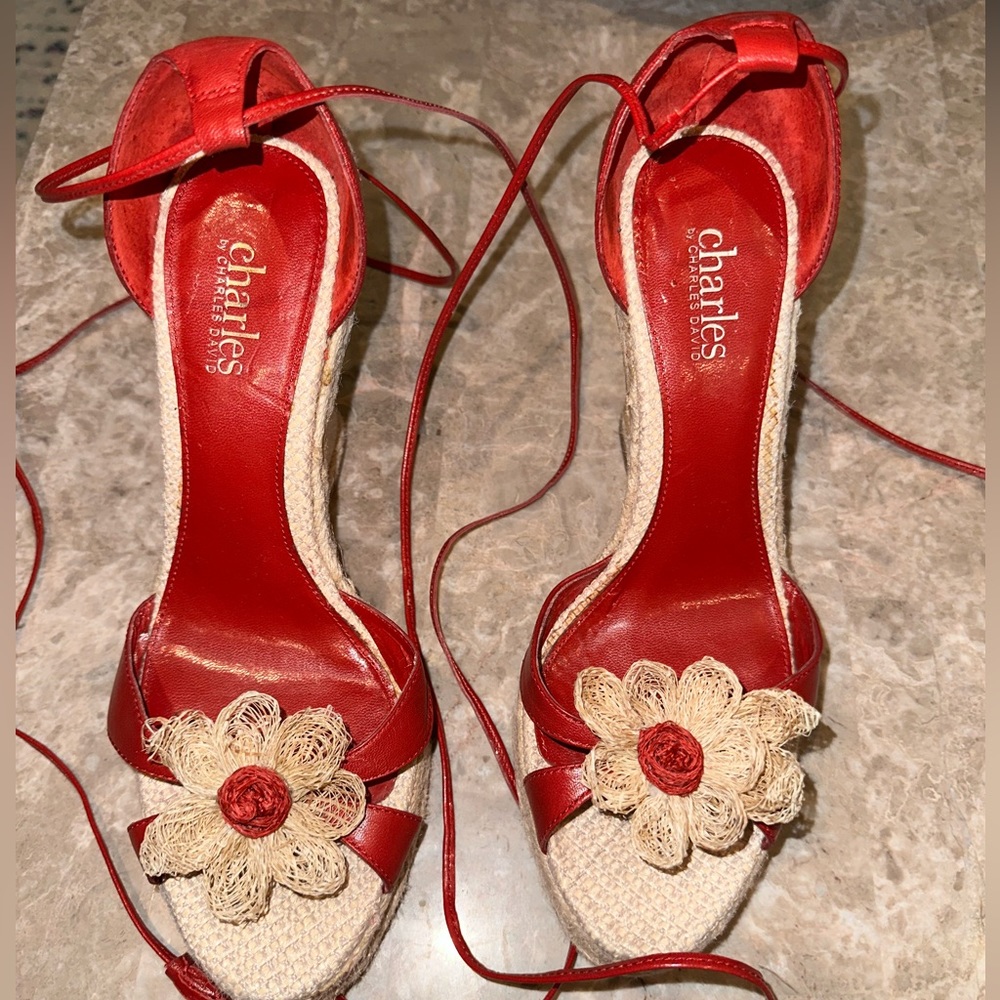 red charles david wedges